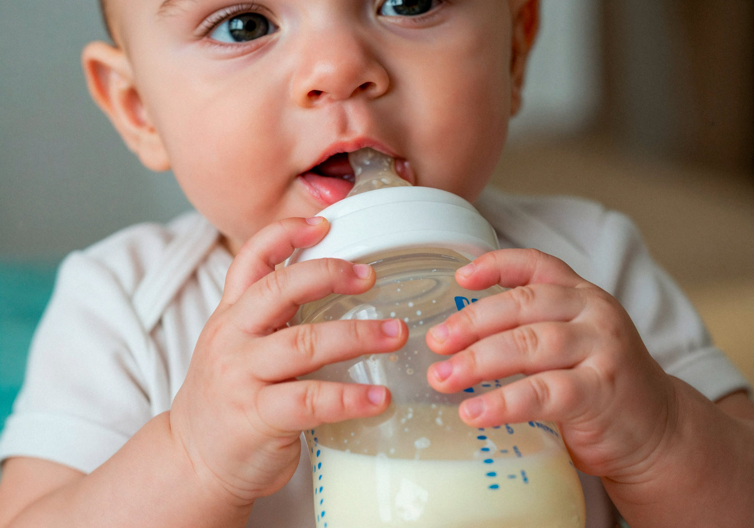 How to Wean Baby Off Bottle? 10 Practical Tips for Bottle Weaning